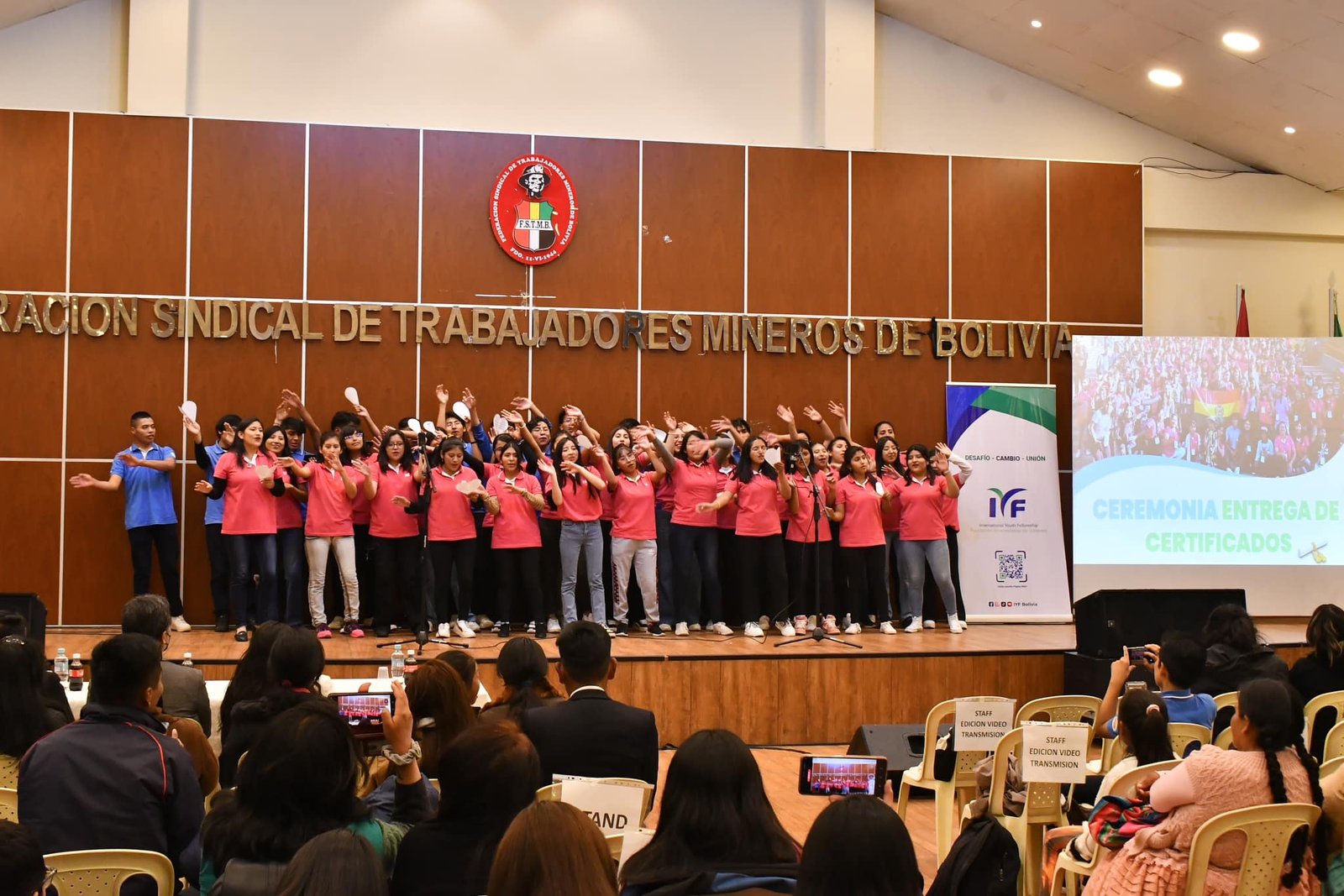 CEREMONIA DE ENTREGA DE CERTIFICADOS A VOLUNTARIOS - Imagen 15