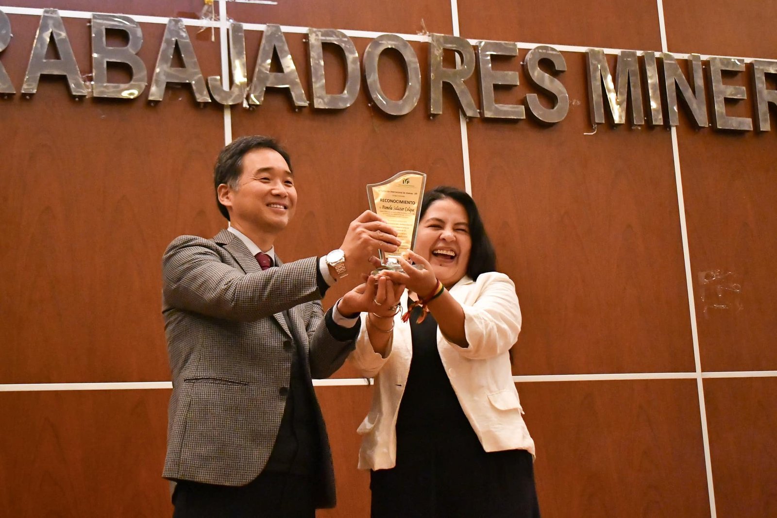 CEREMONIA DE ENTREGA DE CERTIFICADOS A VOLUNTARIOS - Imagen 12